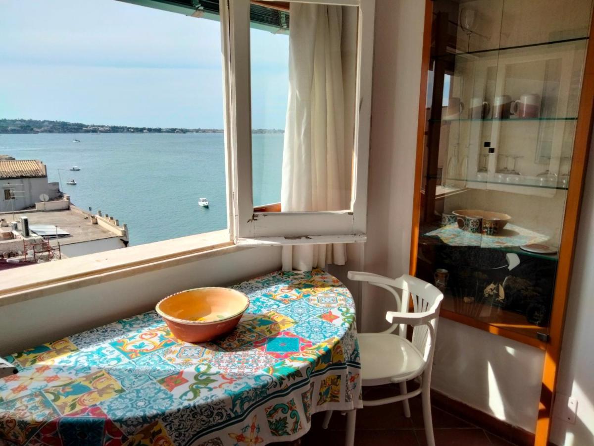 Terrazza Sul Mare Attico "Alfeo E Aretusa" Syrakus Exterior foto
